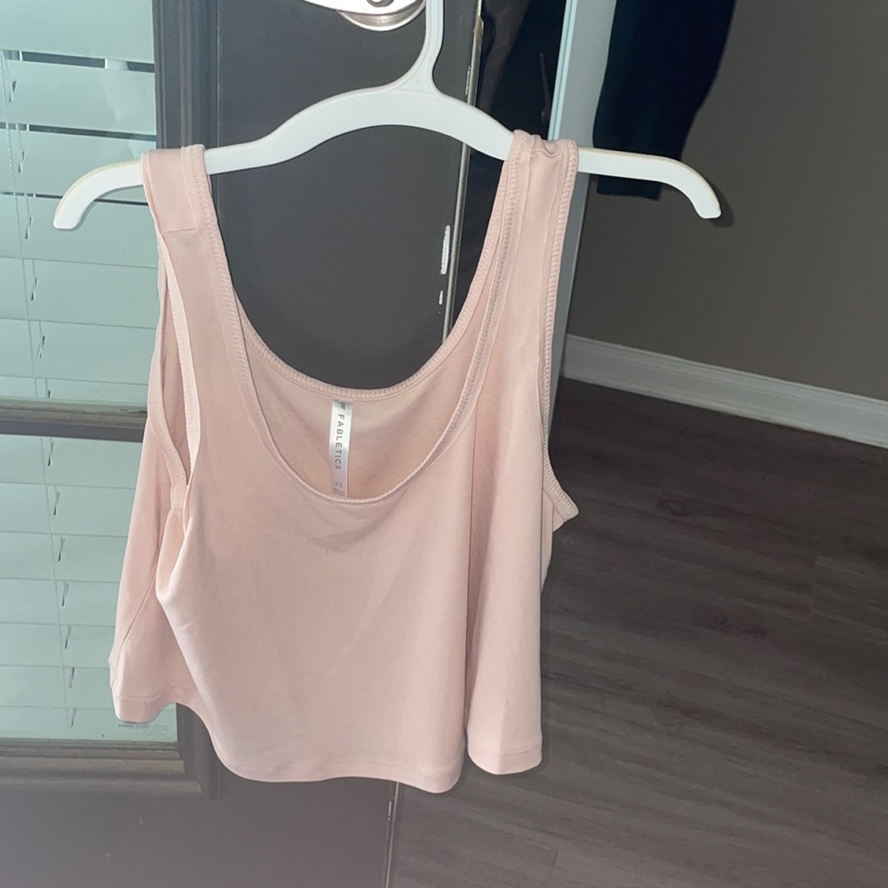 Crop top tank top